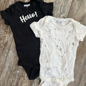 Size 3-6 m cute baby tops